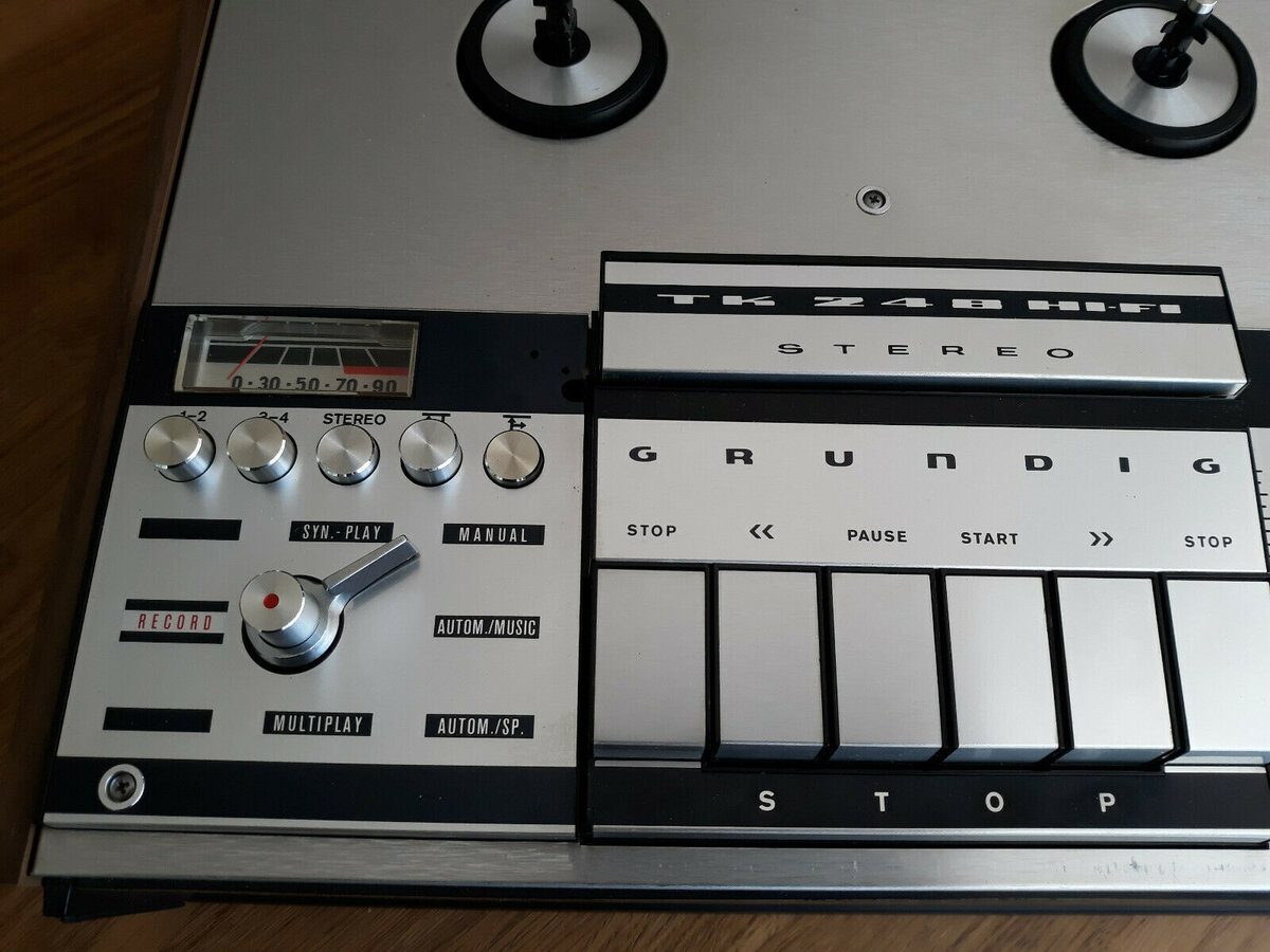 Управление режимами магнитофона Grundig TK 248 HiFi