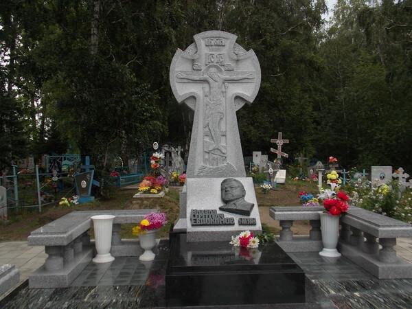 Михаил евдокимов могила фото