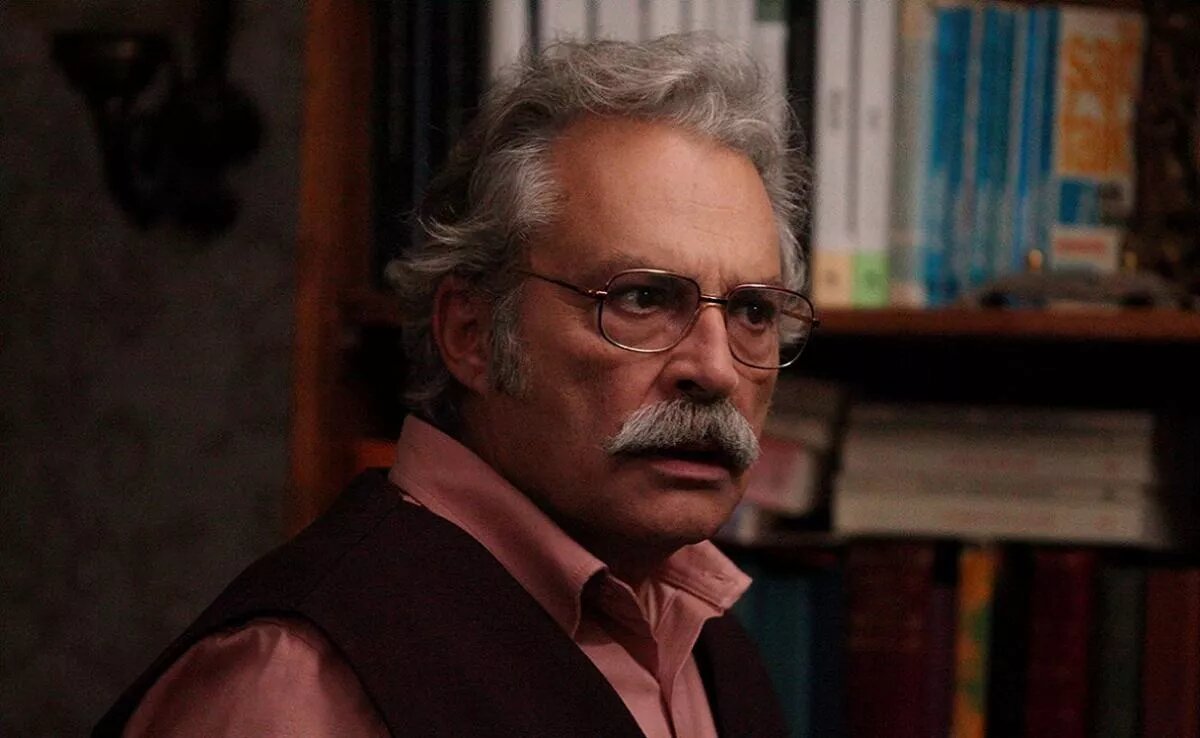 Халук Бильгинер в сериале "Личность"