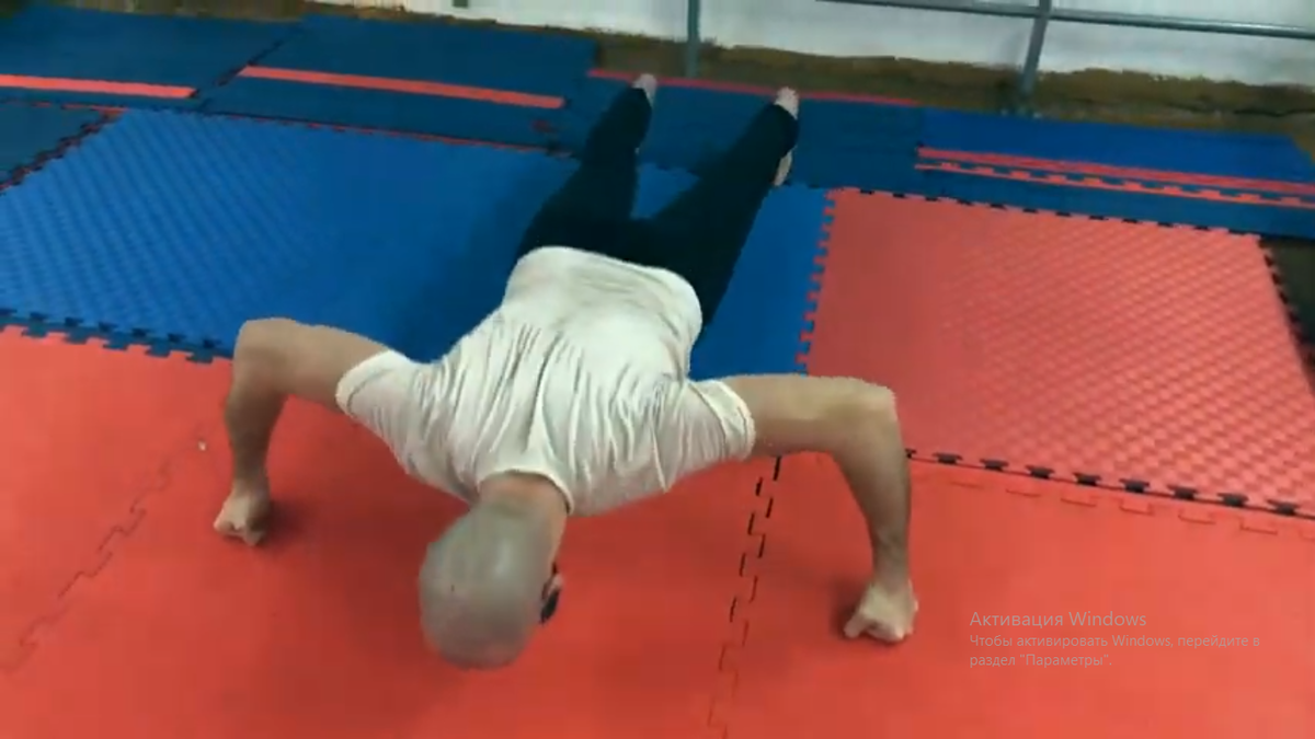 Укрепляем кулаки.