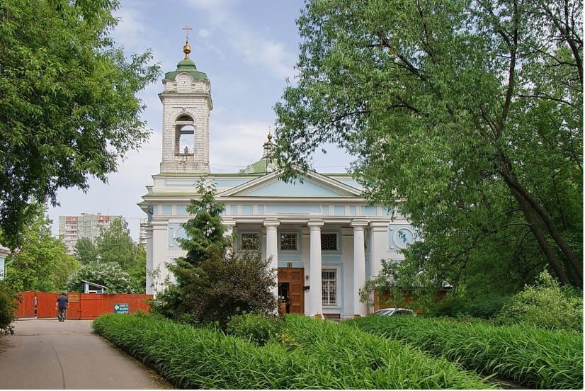 Храм Сошествия Духа на Лазаревском кладбище