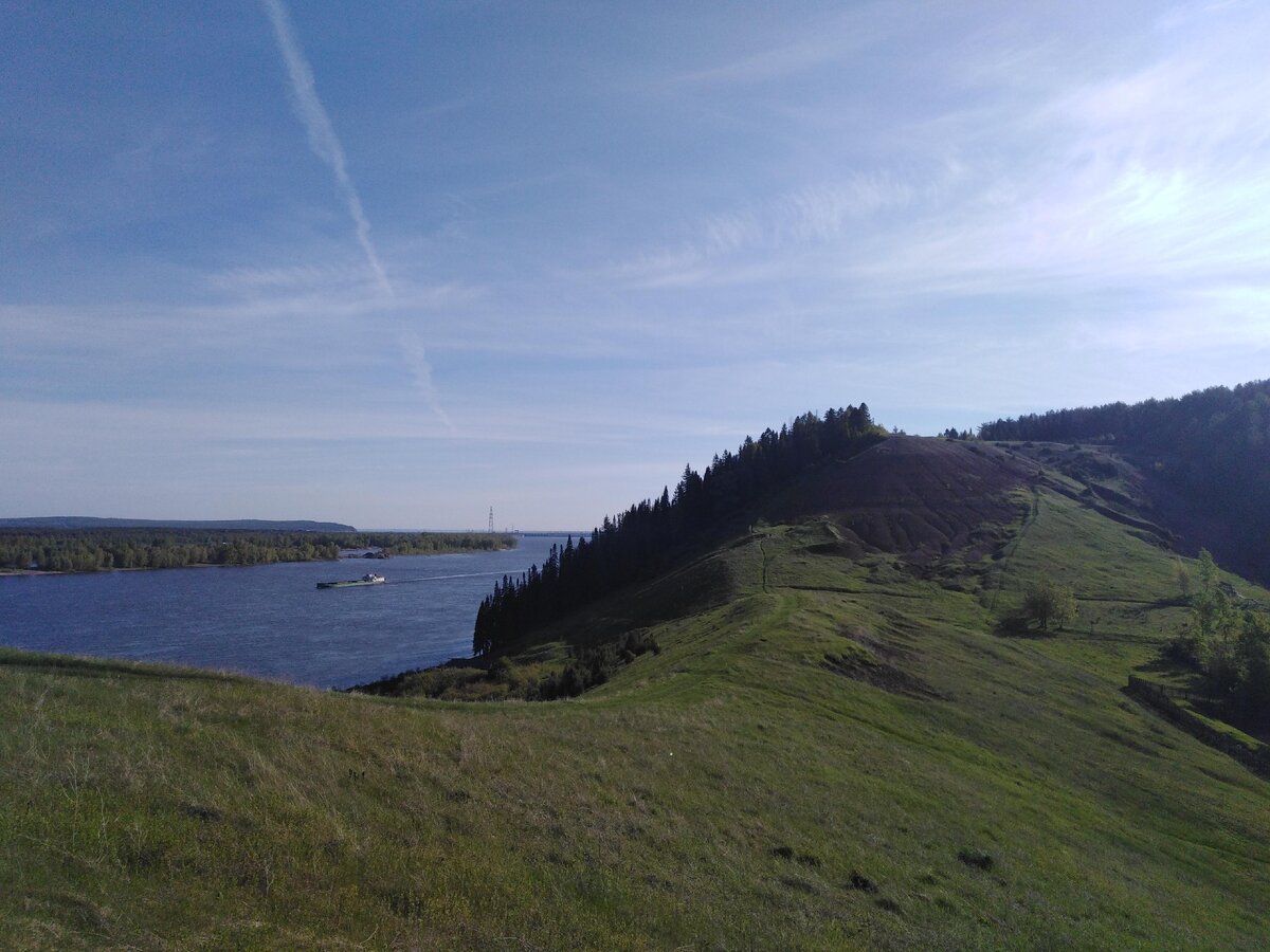 Май 2019 года. Граница Удмуртии и Пермского края, вид на Каму