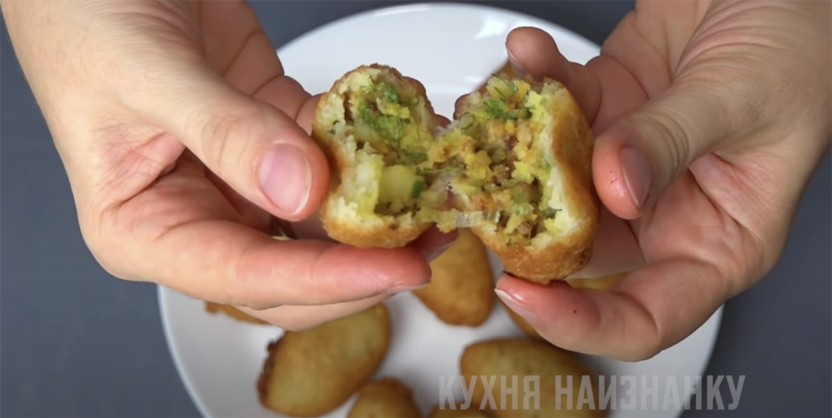 Пирожки без теста: готовлю из продуктов, которые остались в холодильнике ("ленивее" рецепта пирожков я не встречала)