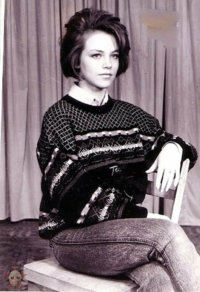 Девушка из 90-х. Фото из открытого доступа интернет