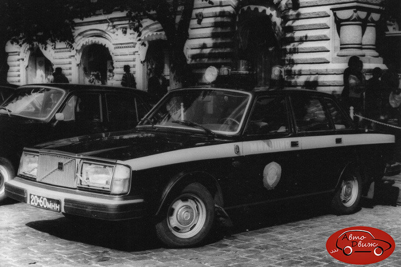  «Шведский танк» - Volvo 264. С окраской решили не заморачиваться