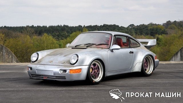спорткар Porsche 911 Carrera RSR 1993 года