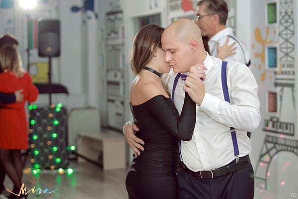 Если мужчина ведет в танце - он ведет и в жизни!