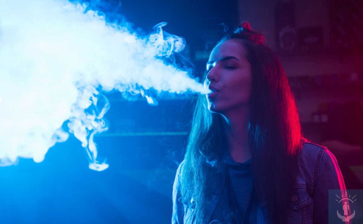 Новые синтетические наркотики очень сильно и быстро выводят из равновесия нервную систему. У зависимых возникают психозы и шизофреноподобные состояния. Причём эти состояния продолжаются и после прекращения употребления препаратов.