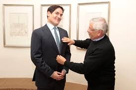 Предприниматель и владелец баскетбольной команды Dallas Mavericks Марк Кьюбан учится на протяжении всей жизни и часто говорит, что именно обучение стало его ключом к успеху. По словам Кьюбана, время и деньги, потраченные на учёбу, — лучшая инвестиция в его жизни. 
«Мы должны научить наших детей учиться, потому что это важнейший навык будущего, — сказал Марк Кьюбан на интервью в Центре Джорджа Буша–младшего. — Мой отец всегда говорил, что вы живете не в том мире, в котором родились, и это не изменится. Скорость перемен будет только увеличиваться».

Вместо чтения книг дети Кьюбана учатся новому в соцсетях и на YouTube. «Они учатся иначе, чем мы. Попытка заставить моего 10-летнего сына и мою 14-летнюю дочь читать книги — настоящая битва», — признался предприниматель. Он добавил, что удивился, когда сын рассказал ему, что такое роялти и какова валовая прибыль, посмотрев шоу Shark Tank на YouTube.

Сам Кьюбан тратит 4—5 часов в день на чтение. «Я осознал, что обучение — это действительно навык и что, продолжая учиться, я могу конкурировать и опережать многих людей, — сказал Кьюбан. — Реальность такова, что большинство людей не вкладывают время в то, чтобы не отставать и учиться. Это всегда давало мне конкурентное преимущество».

В будущем «мы не только должны учить детей тому, как учиться, но мы, их родители и учителя, должны признать, что они будут учиться по-другому», — добавил миллиардер. По мнению Кьюбана, финансовой грамотности и программированию нужно обучать детей в раннем возрасте — в начальной школе, а не в 17 лет.

