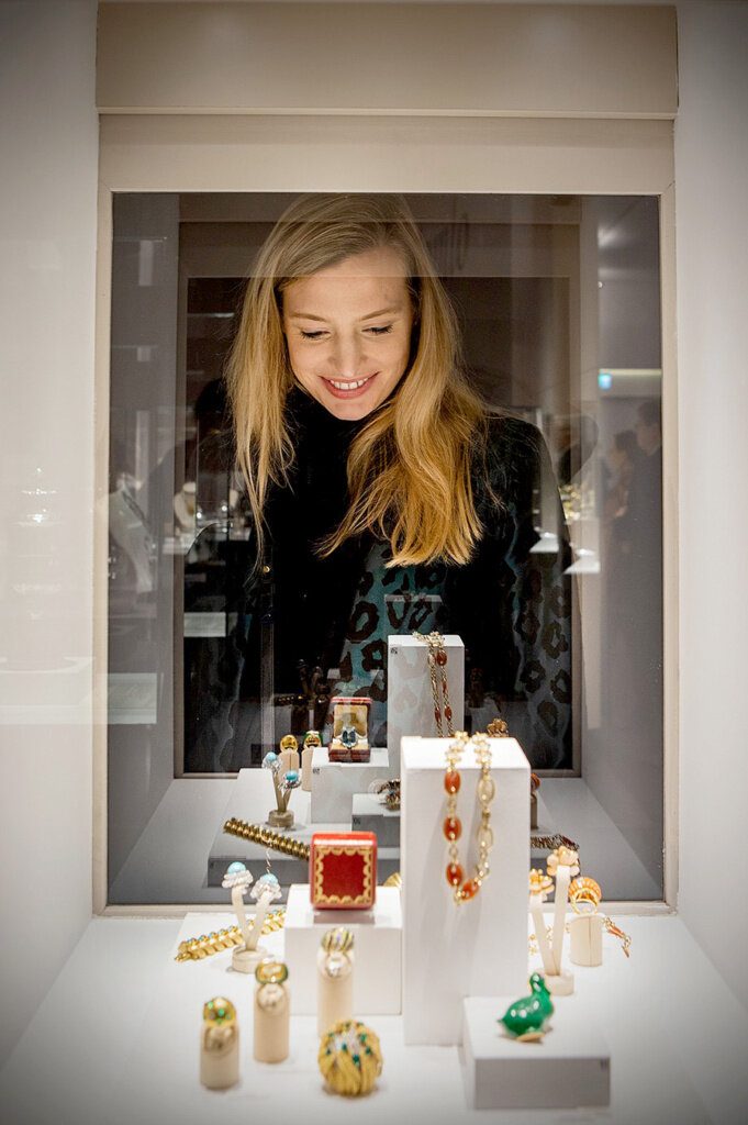 Стенд компании A. Aardewerk, представляющей антикварное голландcкое серебро и старинные украшения, на TEFAF 2020. Фото: TEFAF 2020  