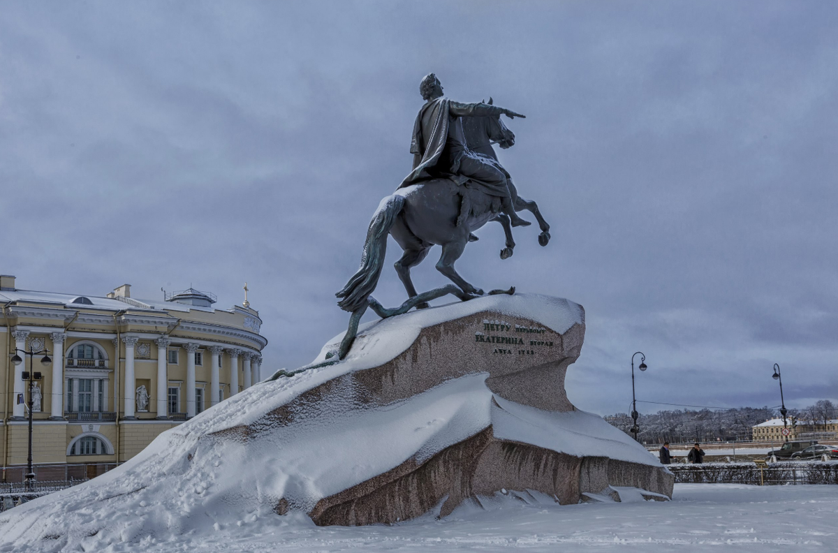 Медный всадник зимой картина