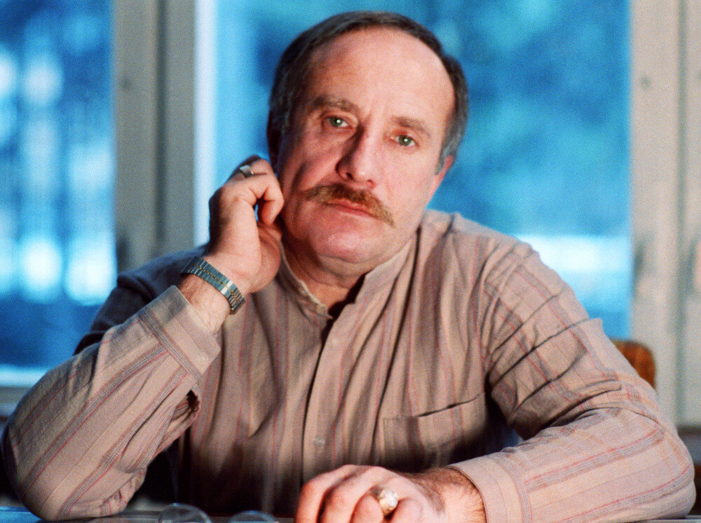 Эдуард Володарский