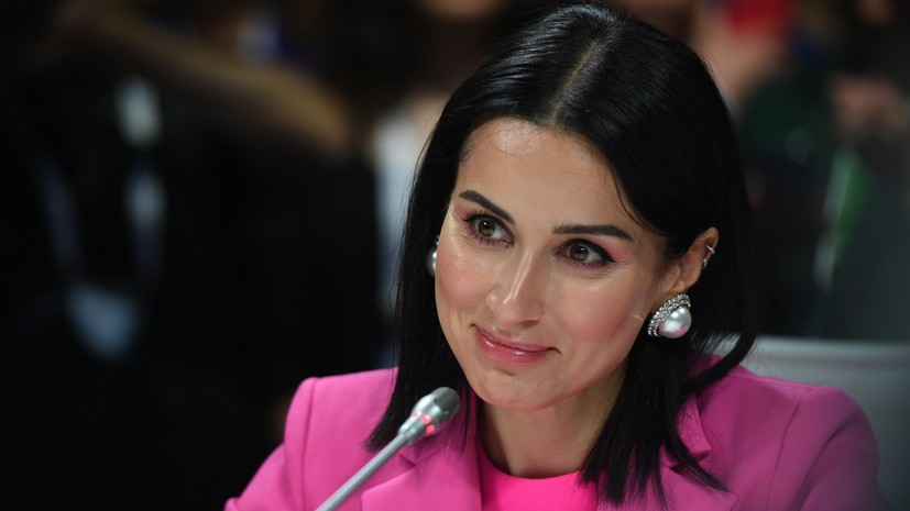 Тина Канделаки.