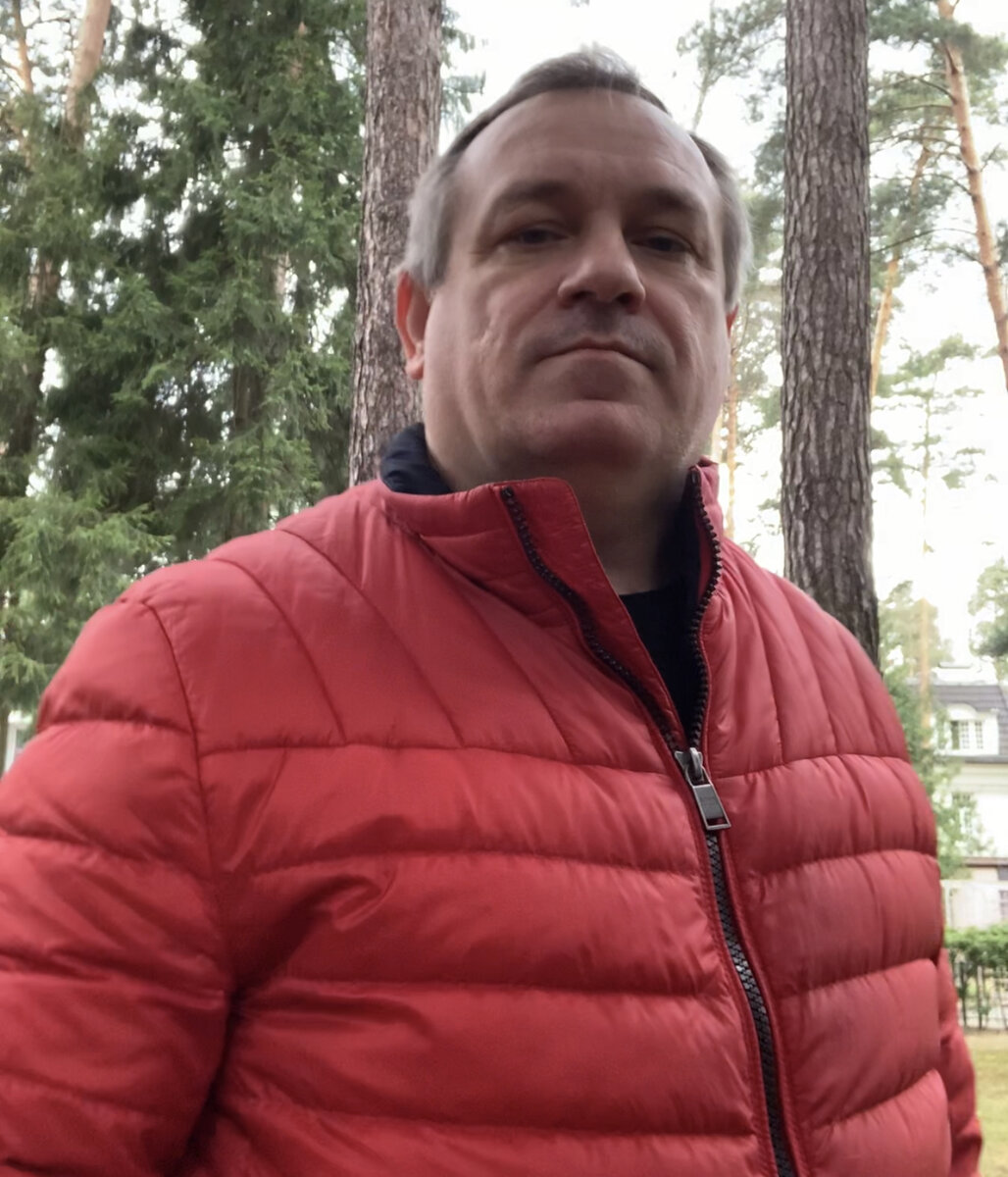 Сергей Степанов - автор стихотворений канала.