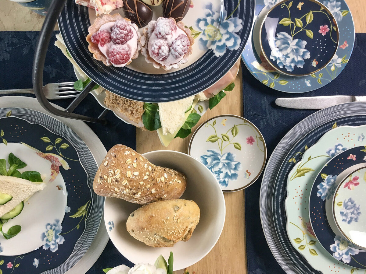 Фарфоровая посуда английского бренда Laura Ashley