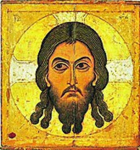 Сотрудники московской полиции нашли икону XVI века «Спас Нерукотворный», похищенную в Кировской области в 2013 году. / Фото: «Вечерняя Москва»