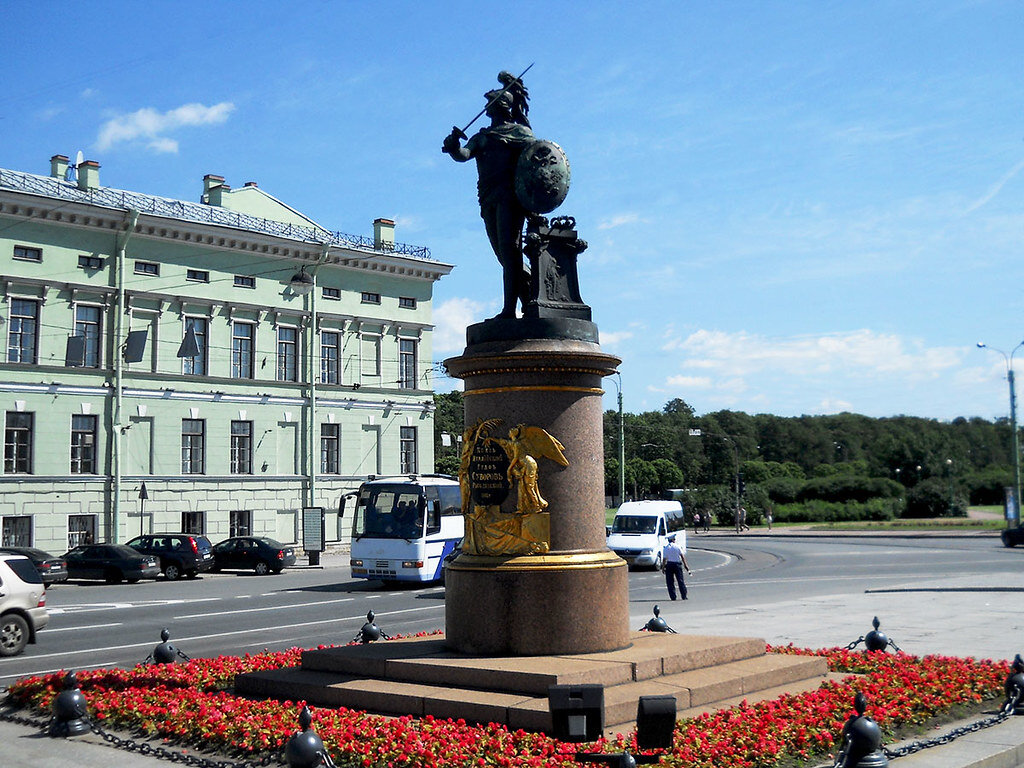 Фото памятника суворову в санкт петербурге