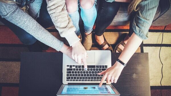   © Unsplash / John Schnobrich