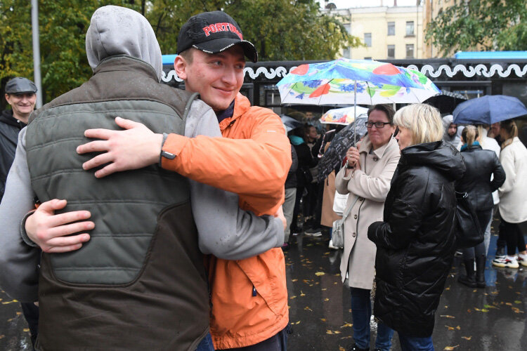    «Чем ближе к Москве, тем больше отторжение от мобилизации. Чем дальше от столицы России, тем чаще мобилизация воспринимается как судьба и некая возможность себя показать»