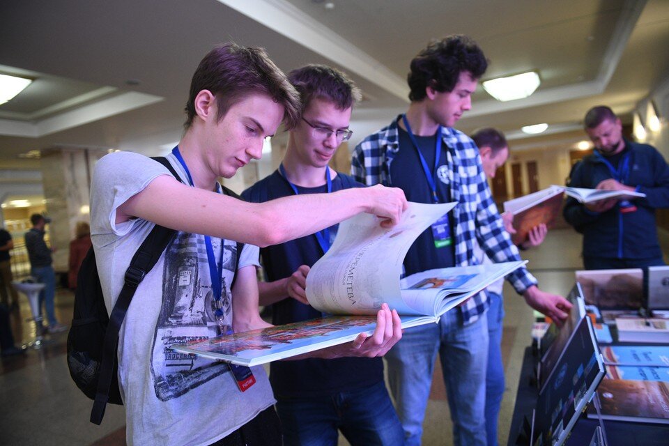     Написать диктант можно очно и дистанционно. Михаил ФРОЛОВ