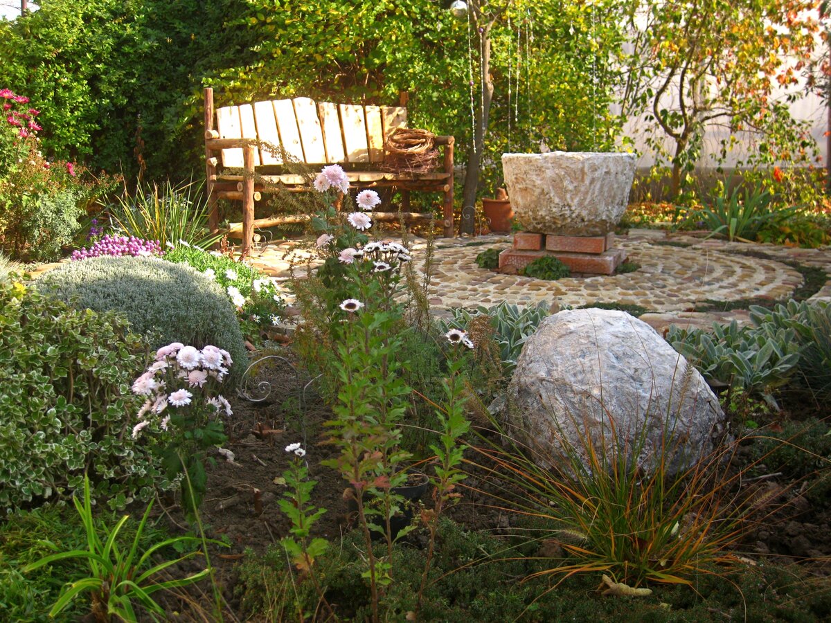 Декоративные камни для сада