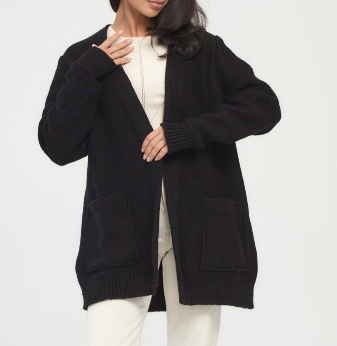 ❌ лишние карманы, отсутствие пуговиц, чересчур длинный 