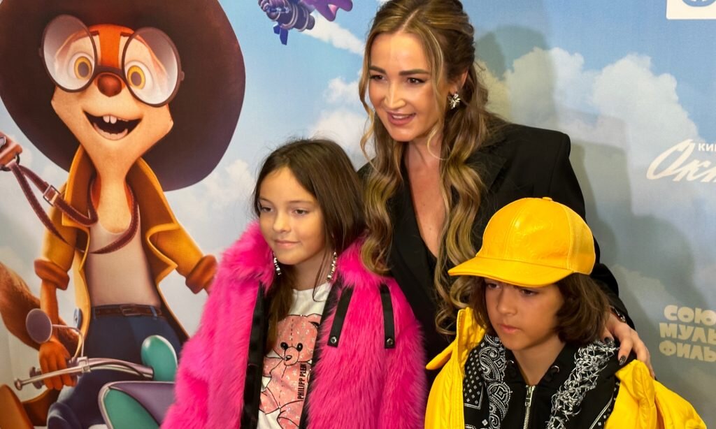    Ольга Бузова и дети Филиппа Киркорова Юлия Гончарова