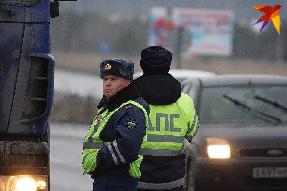     В Никеле возле дома №28 на проспекте Гвардейском на дороге сбили мужчину. Алексей БУЛАТОВ