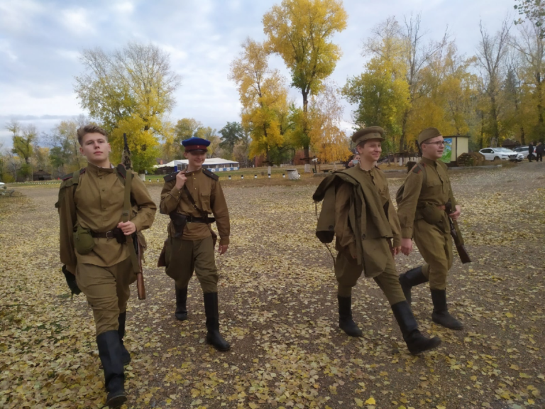    В Оренбурге идет съемка фильма о дважды Герое Советского Союза Александре Родимцеве Елена Шкатова