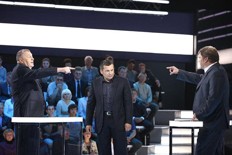 На одной из передач Соловьев грудью защищал оппонента Жириновского.