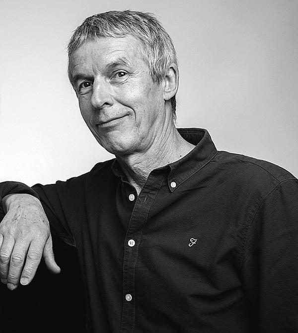 Жан-Клод Мурлева. Главный герой книги - Сильвер автор писал с себя. 