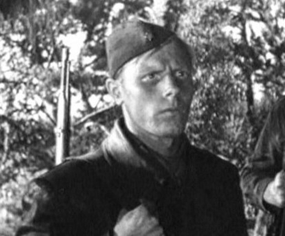     Юрий Дубровин в картине "Живые и мертвые", 1963 г. Фото: kino-teatr.ru