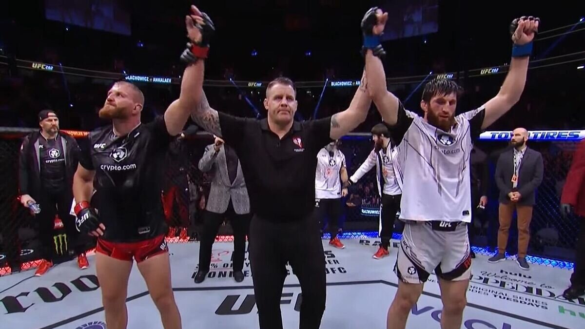    Ян Блахович и Магомед Анкалаев на UFC 282© UFC