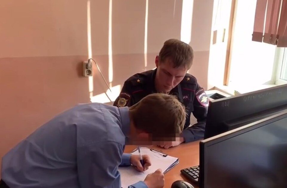     Инспекторы по делам несовершеннолетних установили личности всех юных героев записи  УМВД России по Приморскому краю
