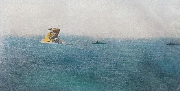 Взрыв русского броненосца Петропавловск на японской мине