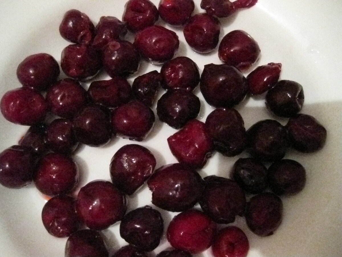 Всем  счастья  и традости!