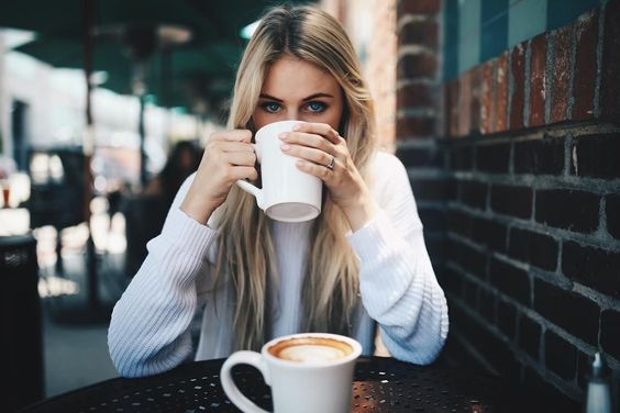 Самое время сделать себе чашечку кофе и насладиться книгой