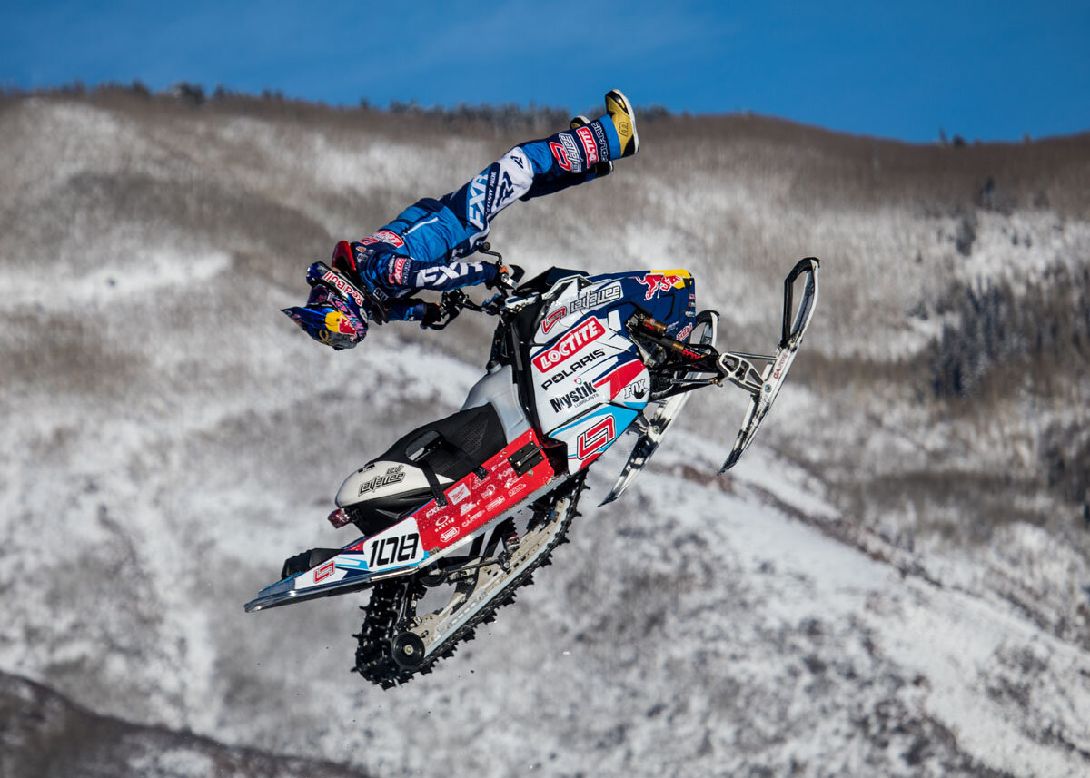 Snowmobile Freeride Fristail
