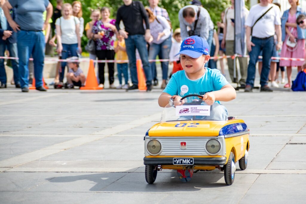 Фото Музея автомобильной техники УГМК