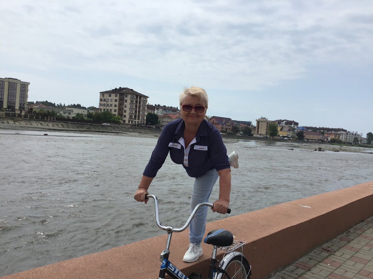 Набережная  в Адлере.