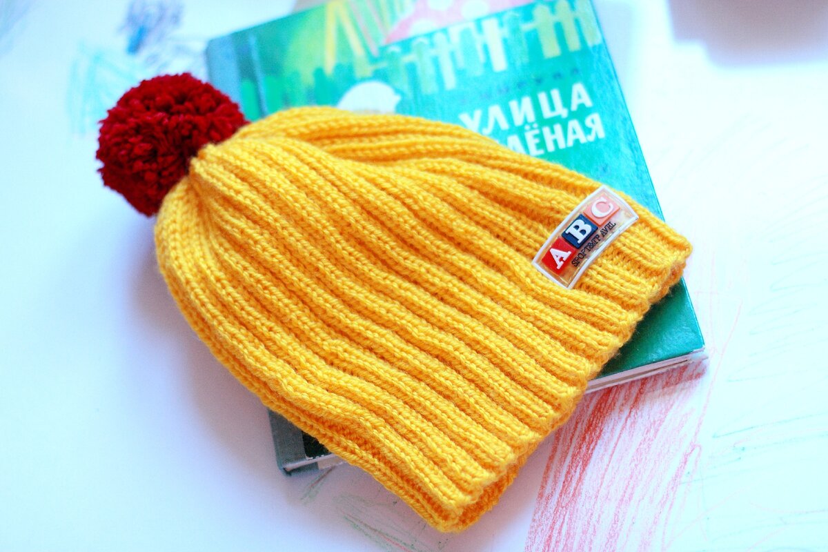 Бини или нет? Я таких две сыну вязала, разного цвета