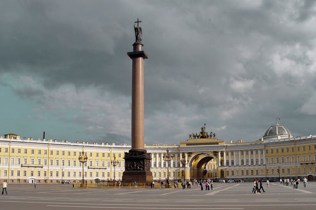 http://tourcentrum.ru/images/petersburg-tours/alexandrisky-stolp.jpg