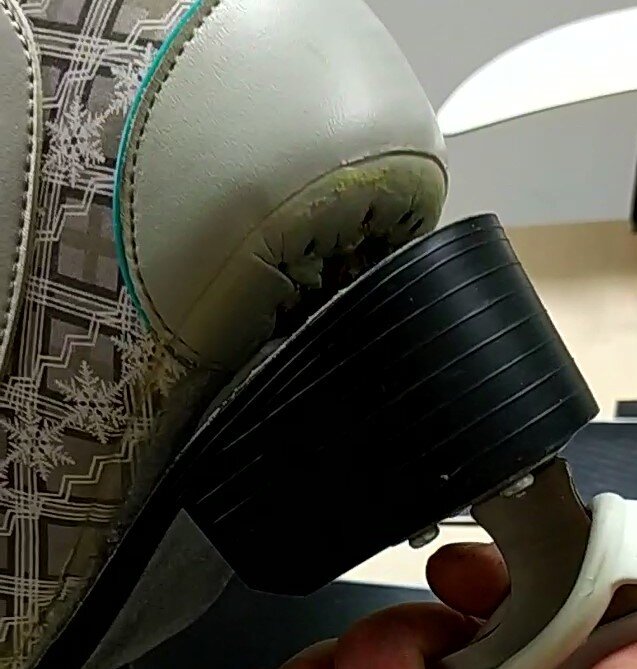 Оторвался каблук