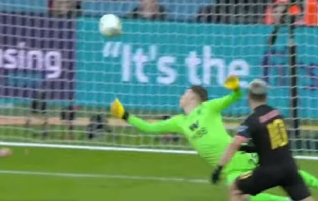 Манчестер Сити забивает победный гол