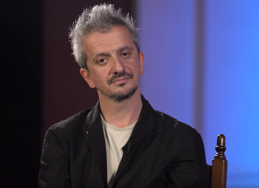 Константин Богомолов в роли циничного и коварного злодея. "Русский Морриарти"