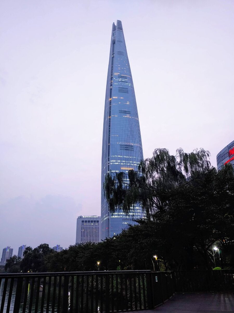 Башня Lotte World Tower