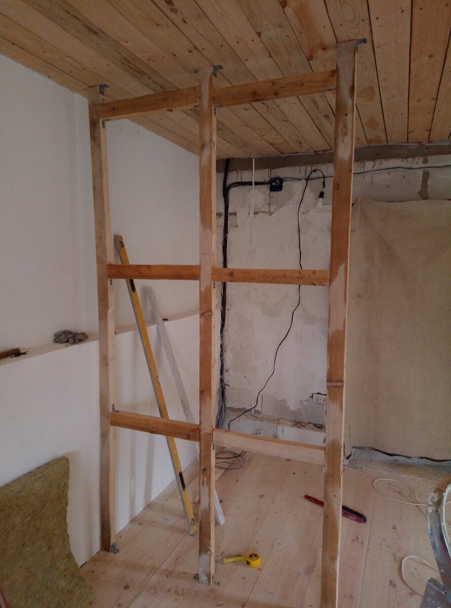 Создаю каркас для перегородки