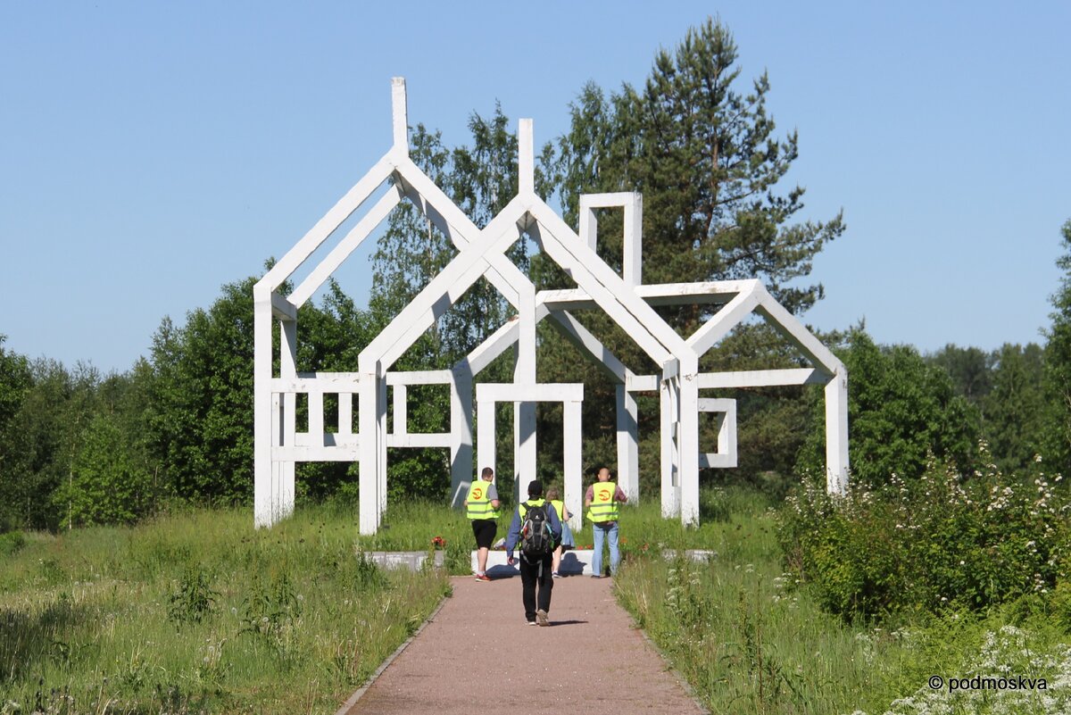 Призрачная деревня на невском пятачке. Деревня арбузово мемориал. Призрачная деревня арбузово. Призрачная деревня арбузово. Призрачная деревня на невском пятачке.