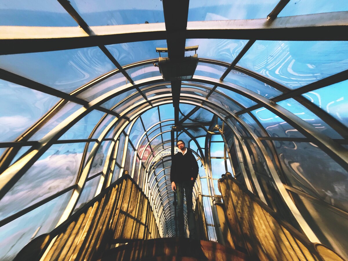 Подмосковье, где-то в переходе за МКАД