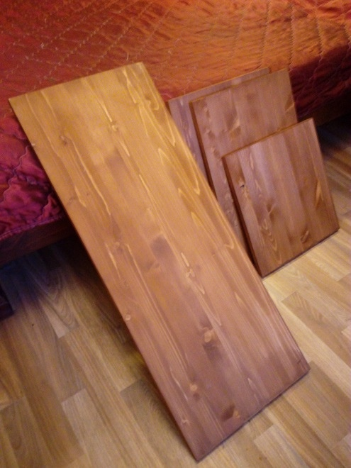  Окрашенные мебельные щиты. Личное фото.